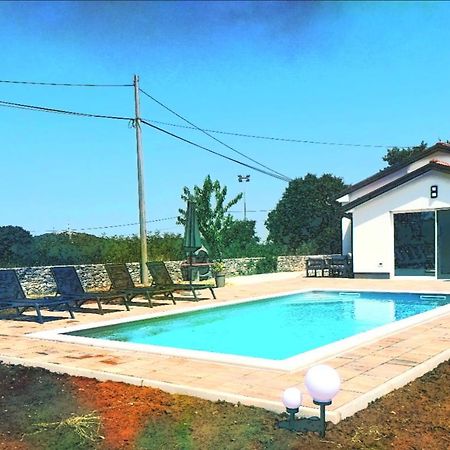 Apartament Cozy House With Pool Near Rovinj Kanfanar Zewnętrze zdjęcie